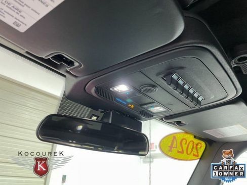 Used 2024 Ford Bronco Badlands image 19