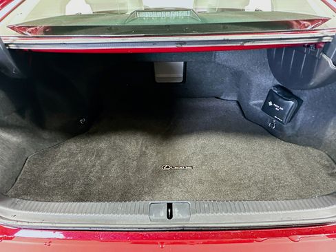 Used 2016 Lexus ES 350 w/ Luxury Package w/Wood Trim FWD image 29
