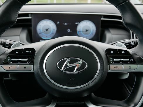 Used 2023 Hyundai Tucson Limited AWD/4WD image 25