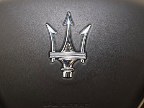 Used 2023 Maserati Quattroporte Modena Q4 image 54