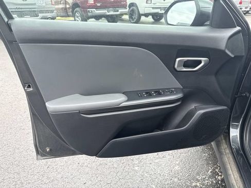 Used 2025 Kia K4 FWD image 8