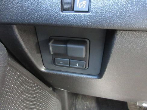 New 2026 GMC Canyon Elevation w/ Convenience Package image 20