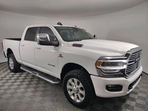 Used 2023 RAM 2500 Laramie AWD/4WD image 1