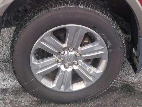 Used 2018 Ford F150 King Ranch w/ Equipment Group 601A Luxury image 9