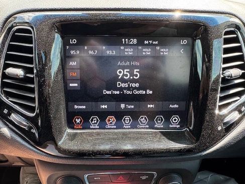 Used 2020 Jeep Compass Limited image 47