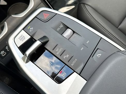 Used 2025 BMW X1 xDrive28i w/ Convenience Package image 29