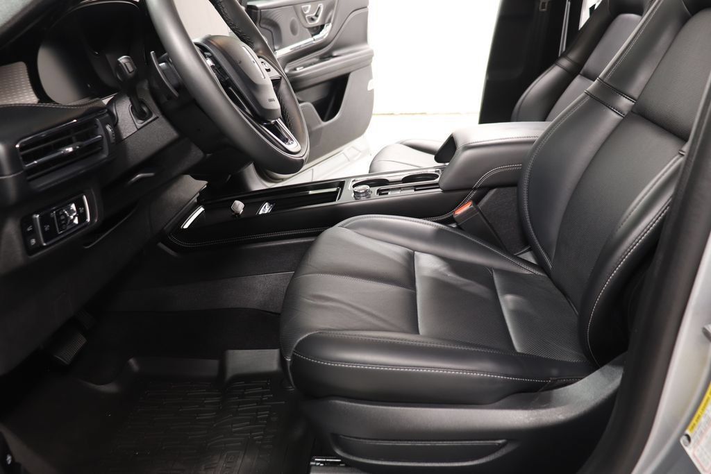 Used 2024 Lincoln Corsair Grand Touring AWD/4WD image 22