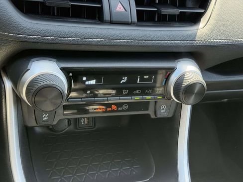 Used 2024 Toyota RAV4 LE image 5