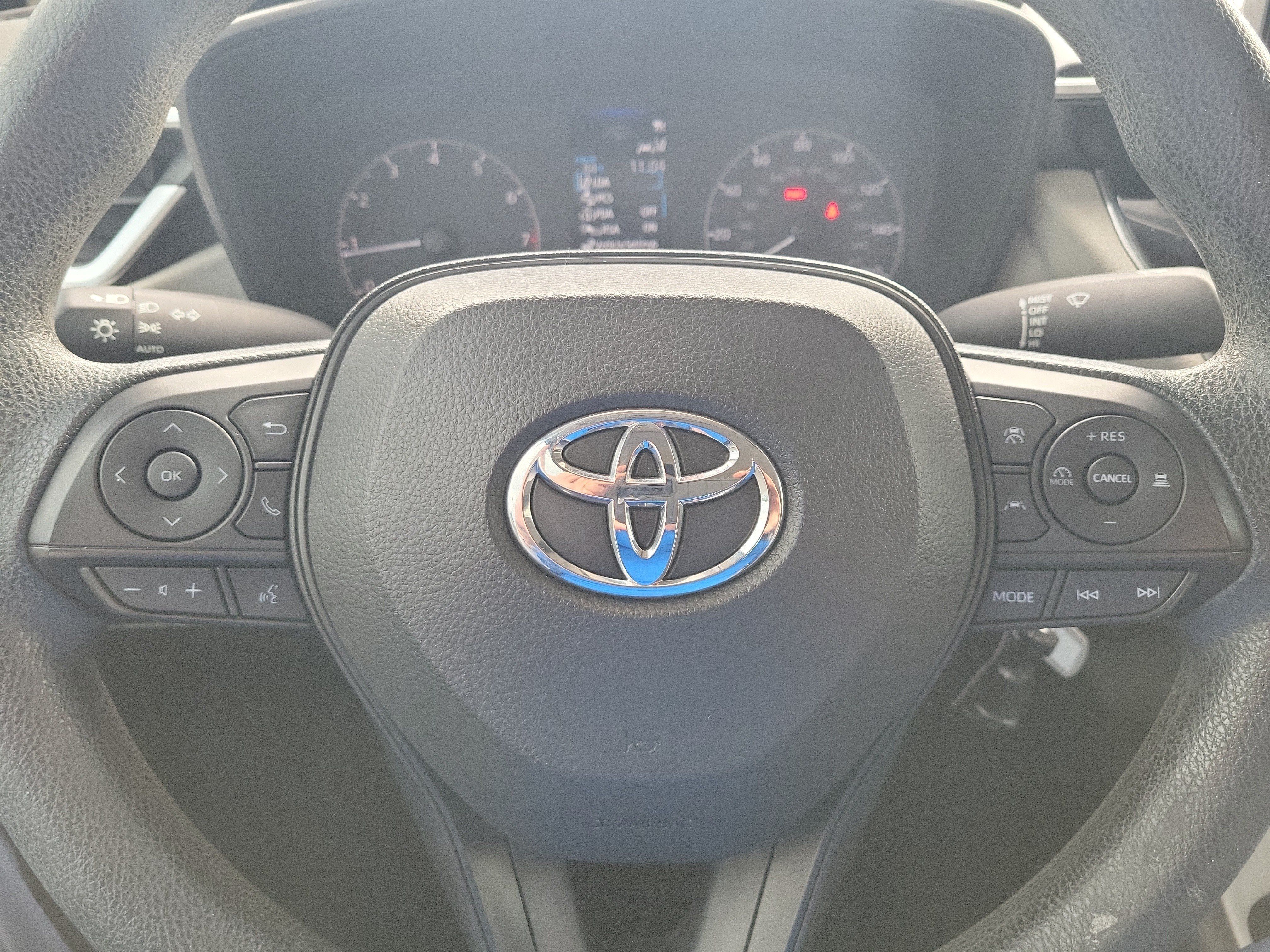Used 2023 Toyota Corolla LE FWD image 29