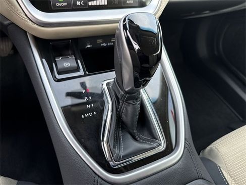 Certified 2022 Subaru Outback Premium image 21