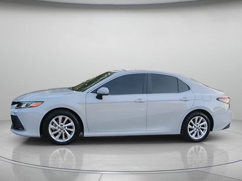 Used 2023 Toyota Camry LE FWD image 15
