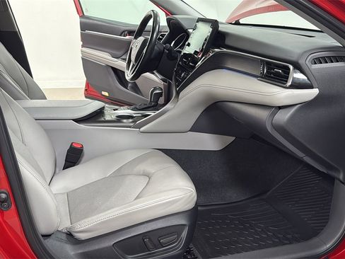 Certified 2023 Toyota Camry XLE image 18