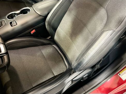 Used 2024 Ford Mustang EcoBoost image 19