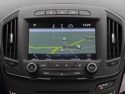 Used 2016 Buick Regal FWD image 21