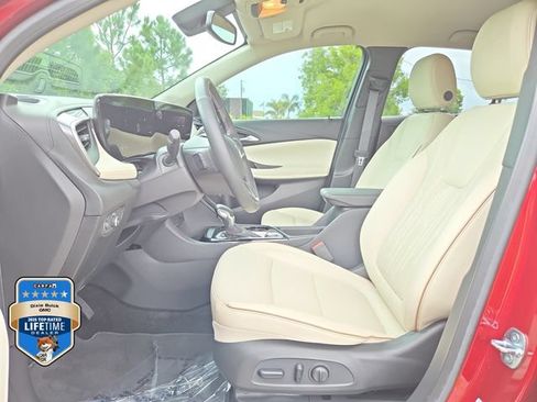 Certified 2024 Buick Encore GX Avenir FWD image 15