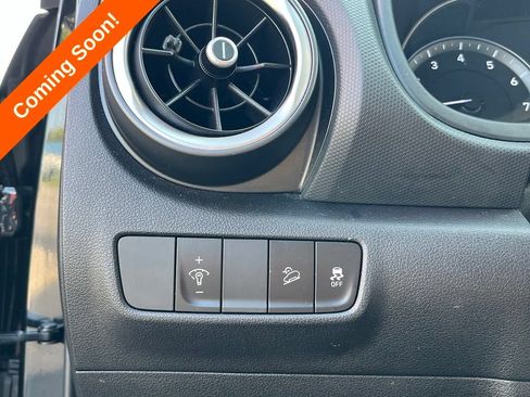 Used 2023 Hyundai Kona SE w/ Cargo Package FWD image 18