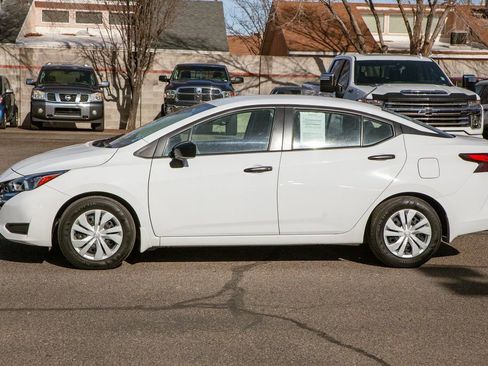 Used 2024 Nissan Versa S w/ Trunk Package image 8
