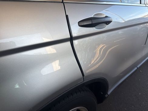 Used 2011 Honda CR-V SE image 25