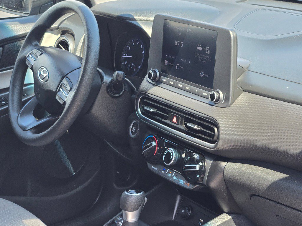 Used 2023 Hyundai Kona SEL w/ Cargo Package AWD/4WD image 8