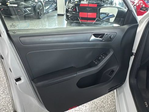 Used 2014 Volkswagen Jetta TDI Value Edition FWD image 20