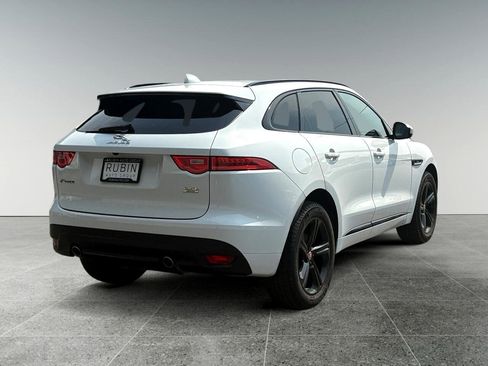 Used 2019 Jaguar F-PACE R-Sport image 6
