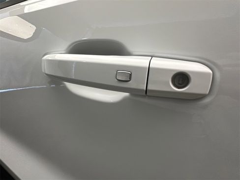 Used 2026 GMC Canyon AT4 image 20