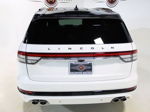 Used 2024 Lincoln Aviator Black Label AWD/4WD image 29