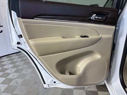 Used 2021 Jeep Grand Cherokee Overland image 22