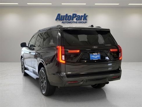New 2026 Ford Expedition Platinum w/ Stealth Appearance Package image 5