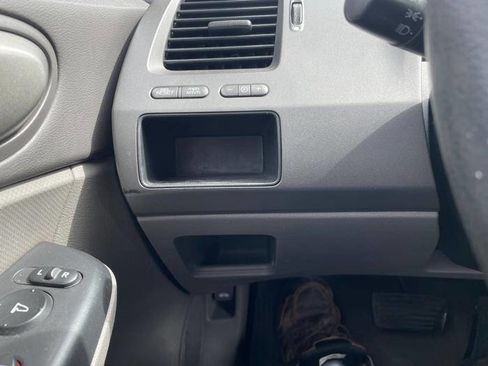 Used 2010 Honda Civic LX image 34