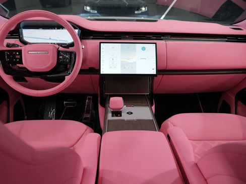 Used 2025 Land Rover Range Rover SE image 57