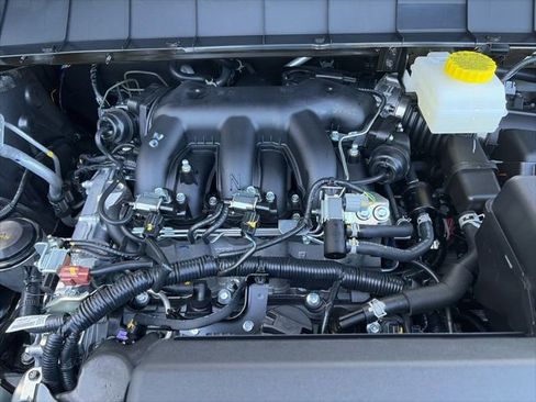 New 2026 Nissan Pathfinder SL image 23