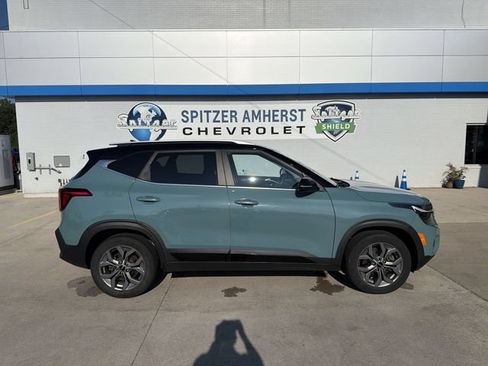 Used 2024 Kia Seltos S AWD/4WD image 11