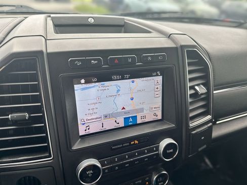 Used 2019 Ford Expedition Limited w/ Equipment Group 302A AWD/4WD image 19