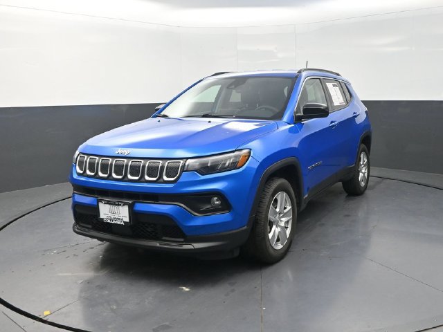 Used 2022 Jeep Compass Latitude AWD/4WD image 5