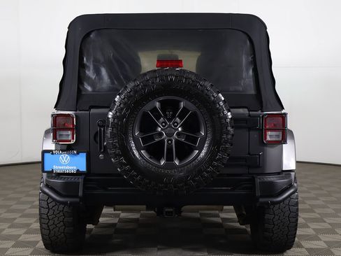 Used 2018 Jeep Wrangler Unlimited Sport AWD/4WD image 9