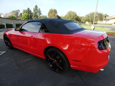 Used 2013 Ford Mustang Convertible image 61