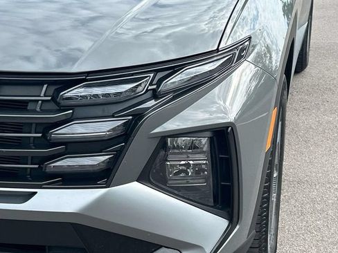 Certified 2025 Hyundai Tucson SEL FWD image 9