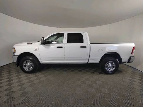 Used 2023 RAM 2500 Tradesman w/ Chrome Appearance Group AWD/4WD image 6