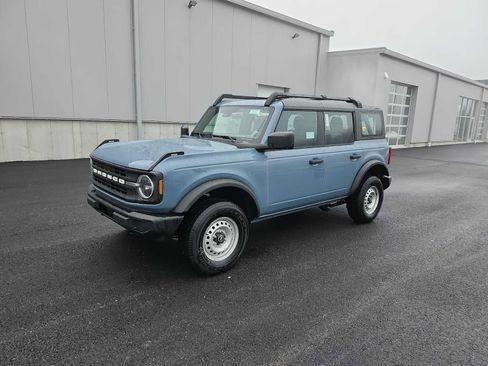 New 2025 Ford Bronco 4-Door image 1