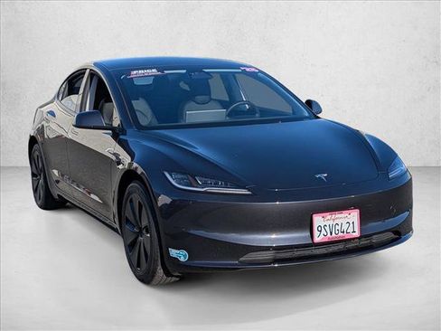 Used 2025 Tesla Model 3 Long Range image 3