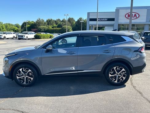 Used 2023 Kia Sportage EX FWD image 5