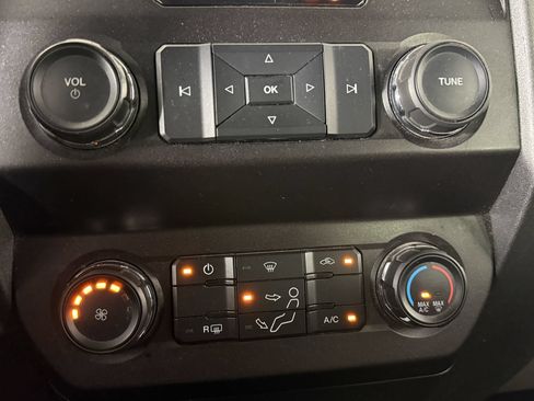 Used 2019 Ford F250 XL w/ STX Appearance Package AWD/4WD image 14