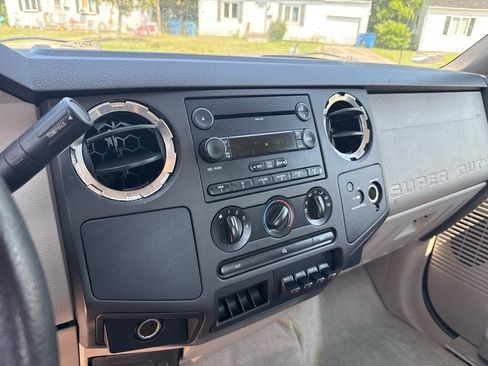 Used 2008 Ford F450 4x4 Regular Cab Super Duty image 17