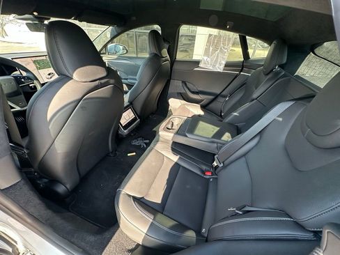 Used 2021 Tesla Model S Plaid image 12