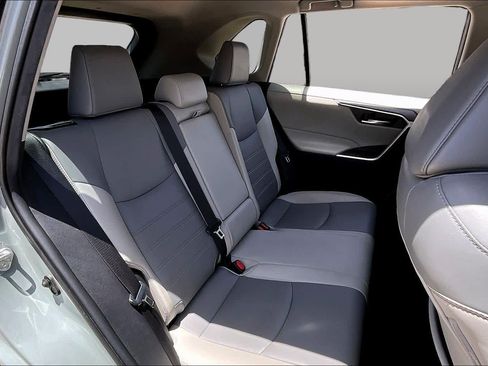 Used 2021 Toyota RAV4 XLE Premium FWD image 21