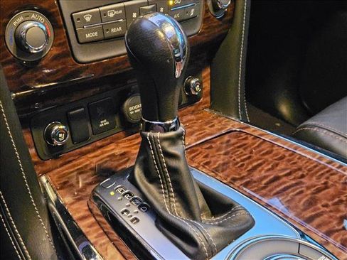 Used 2018 Nissan Armada Platinum w/ Captain Seat Package image 18