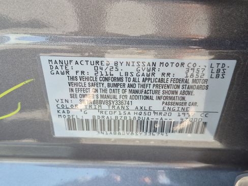 Used 2025 Nissan Sentra S FWD image 36