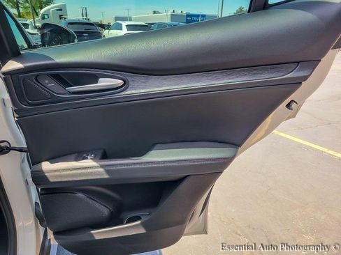 Used 2024 Alfa Romeo Stelvio Sprint image 21