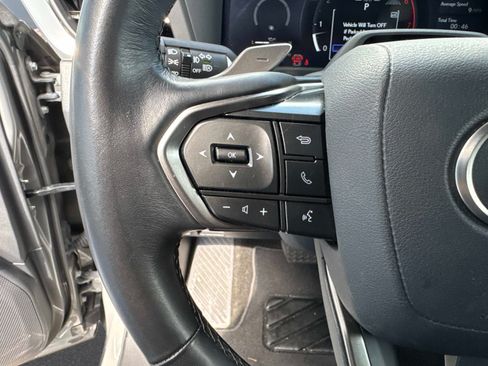 Certified 2025 Lexus GX 550 w/ Accessory Package (Z1) AWD/4WD image 32